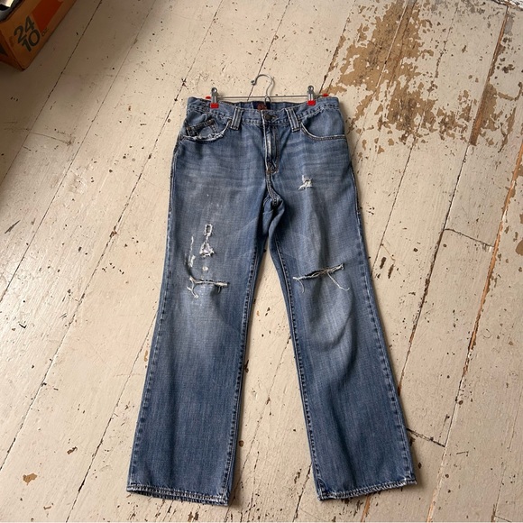 Rock & Republic Men"s Distressed Blue Jeans - Picture 1 of 16